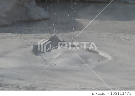 大地の芸術？　別府坊主地獄  105113479