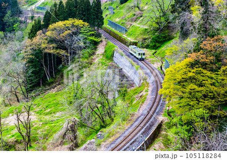 飯山線　千曲川沿いを走る列車（横倉－森宮野原） 105118284