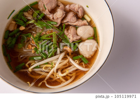 noodle with meat and vegetable soup noodle with meat and vegetable soup 105119971