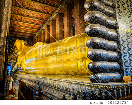 reclining Buddha in thai temple 105120754
