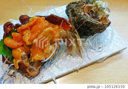 海のパイナップルと呼ばれるホヤの刺身の写真 海のパイナップルと呼ばれるホヤの刺身の写真 105126150