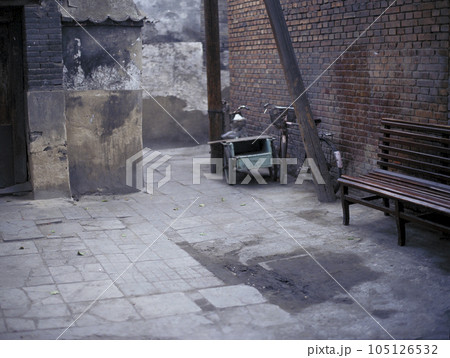 北京の古い町並み 胡同 北京の古い町並み 胡同 105126532