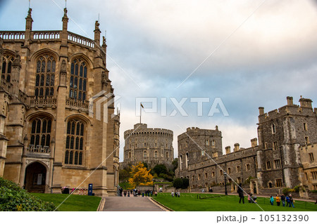 イギリスのウィンザー城の風景 イギリスのウィンザー城の風景 105132390