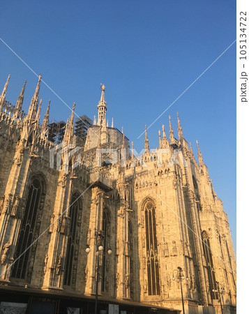 ドゥオーモ　ミラノ　イタリア 105134722