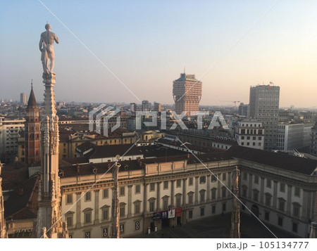 ドゥオーモ イタリア ミラノ ドゥオーモ イタリア ミラノ 105134777