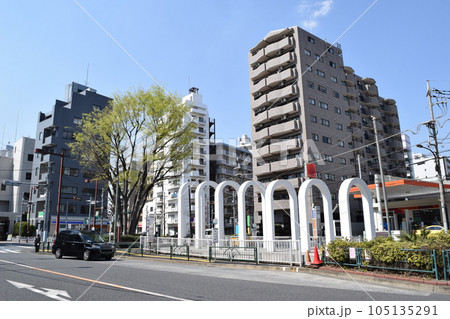 東京都府中市 東府中駅北口の街並み 105135291