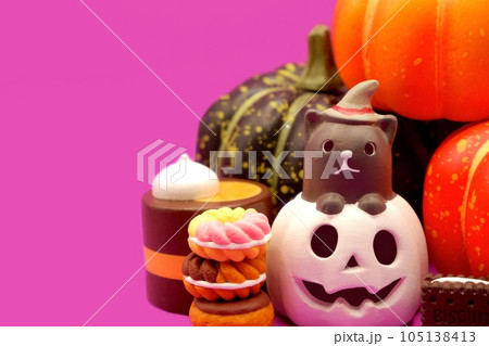 ハロウィンの紫イメージ 105138413