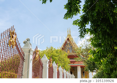 Summer of Wat Arun temple in Bangkok, Thailand 105139926