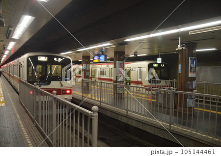 神戸電鉄新開地駅 105144461