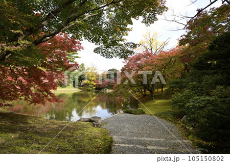 京都仙洞御所　北池の紅葉 105150802