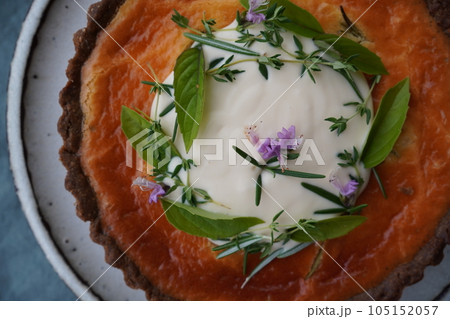 ハーブのチーズケーキ チーズタルト ハーブのチーズケーキ チーズタルト 105152057
