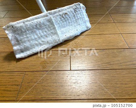 使用後のフローリングシート　引き 105152700