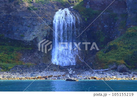 カムイワッカ滝(知床半島・世界自然遺産) カムイワッカ滝(知床半島・世界自然遺産) 105155219