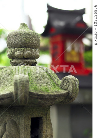 高崎市　新町　於菊稲荷神社　石燈籠 105156836