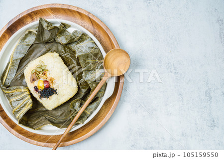 yeonnipbap, lotus, leaf, rice, grain, bean, cook, steamed, healthy, diet, cuisine, food, gourmet, korean, korean food, wrapped, chestnut, date,  105159550
