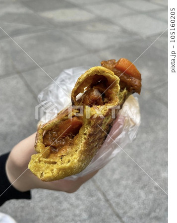 石窯焼きカレーパン 105160205