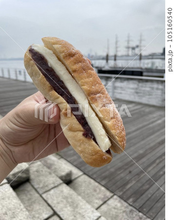 あんバターサンド 和洋折衷の人気パンスイーツ あんバターサンド 和洋折衷の人気パンスイーツ 105160540