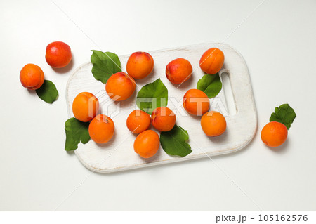 Composition with apricot, concept of tasty and fresh fruit 105162576