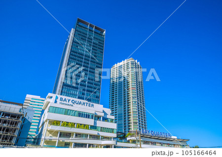 日本の横浜都市景観 横浜ベイクォーターなどを望む 日本の横浜都市景観 横浜ベイクォーターなどを望む 105166464