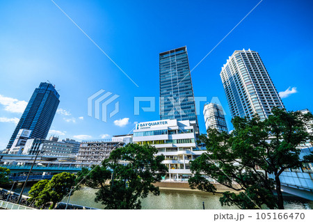 日本の横浜都市景観 横浜ベイクォーターなどを望む 日本の横浜都市景観 横浜ベイクォーターなどを望む 105166470