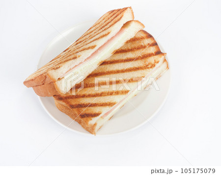 ホットサンド　ハムチーズ　断面 105175079