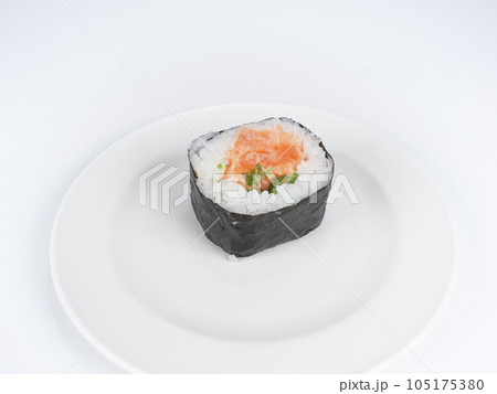 サーモンの太巻き寿司 105175380