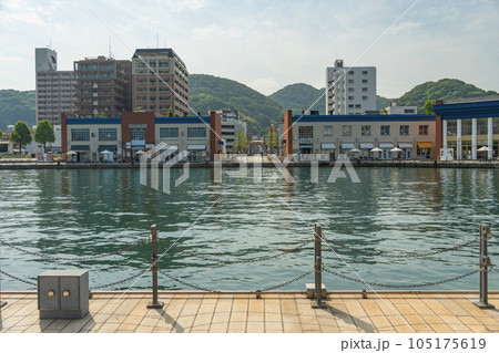 門司港レトロ海峡プラザ。 門司港レトロ海峡プラザ。 105175619