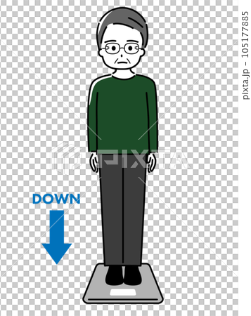 一位上了體重秤並擔心減肥的老人 105177885