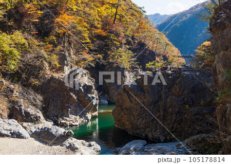 栃木日光市 日光国立公園 紅葉の龍王峡 栃木日光市 日光国立公園 紅葉の龍王峡 105178814