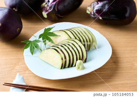 水茄子の刺身 和歌山県産 水茄子の刺身 和歌山県産 105184053