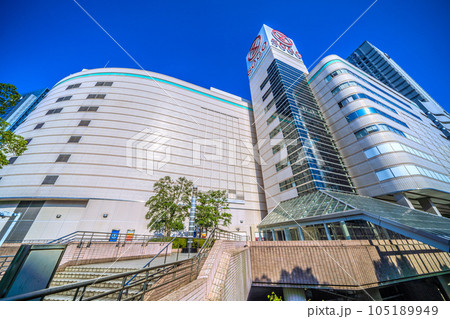 日本の横浜都市景観 そごう横浜店などを望む 日本の横浜都市景観 そごう横浜店などを望む 105189949