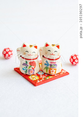 招き猫　かわいい年賀状素材 105190297