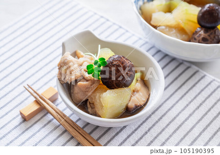 鶏むね肉と冬瓜の煮物 105190395
