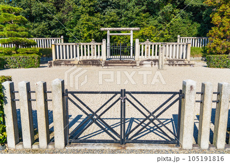 京都市伏見区　第五十四代仁明天皇 深草陵 105191816