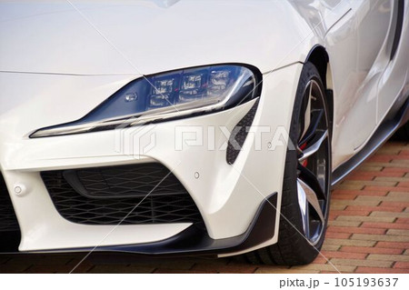 自動車イメージ　トヨタGRスープラのフロントマスク 105193637