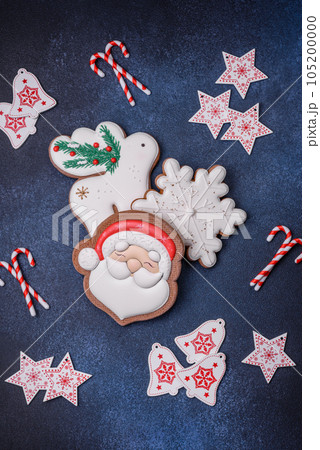 Beautiful festive Christmas gingerbread made by hand Beautiful festive Christmas gingerbread made by hand 105200000
