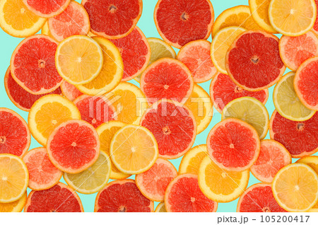 Healthy citrus slices 105200417