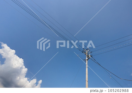 晴れた日の電柱 晴れた日の電柱 105202988
