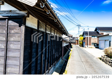 【重要伝統的建造物群保存地区】所子　初冬のシモの集落1　鳥取県西伯郡大山町 105207539