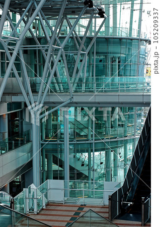 高松港のランドマーク　サンポート高松 105209337