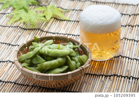 枝豆　ビール 105209395