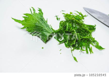 青じその千切り 青じその千切り 105210545