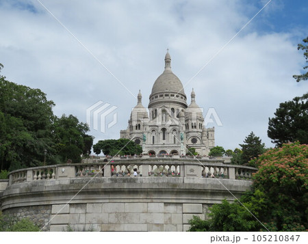 フランス パリ モンマルトルのサクレクール寺院 フランス パリ モンマルトルのサクレクール寺院 105210847