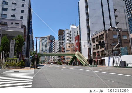 快晴の飯田橋の風景　東京 105211290