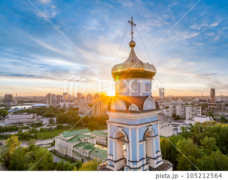 Summer Yekaterinburg, Temple of the Ascension in beautiful clear sunset. 105212564