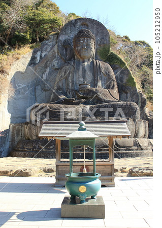 鋸山日本寺大仏～高さ約31mの巨大な石仏 105212950