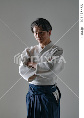 合気道　精神統一　男性 105213433