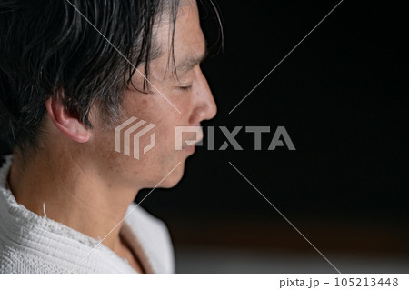 合気道　精神統一　男性 105213448
