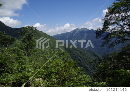 谷川岳登山道から見える風景　群馬県みなかみ町 105214146