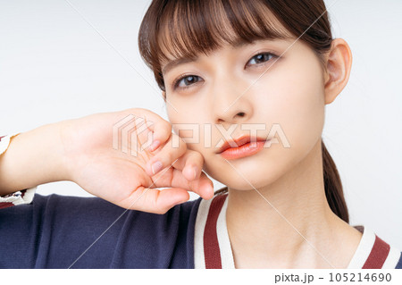 若い女性のビューティ 105214690